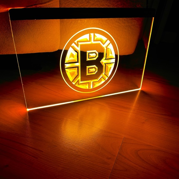BOSTON BRUINS LED NEON GOLD LIGHT SIGN 8x12 - Picture 3 of 4